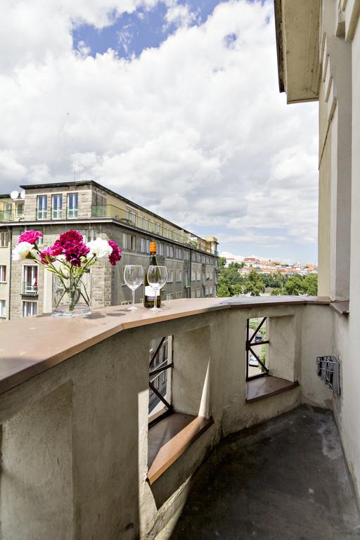 Apartments With 2 Bathrooms- 5 Minutes From Old Town - 102 M2 Prága Kültér fotó