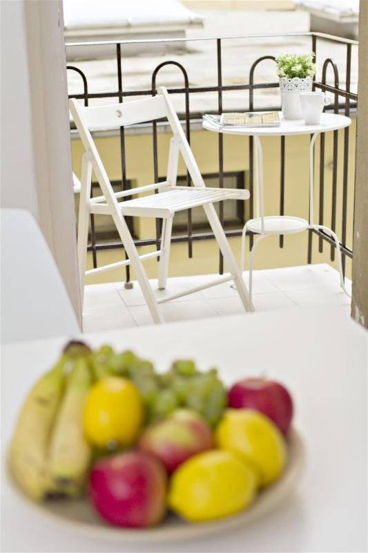 Apartments With 2 Bathrooms- 5 Minutes From Old Town - 102 M2 Prága Kültér fotó