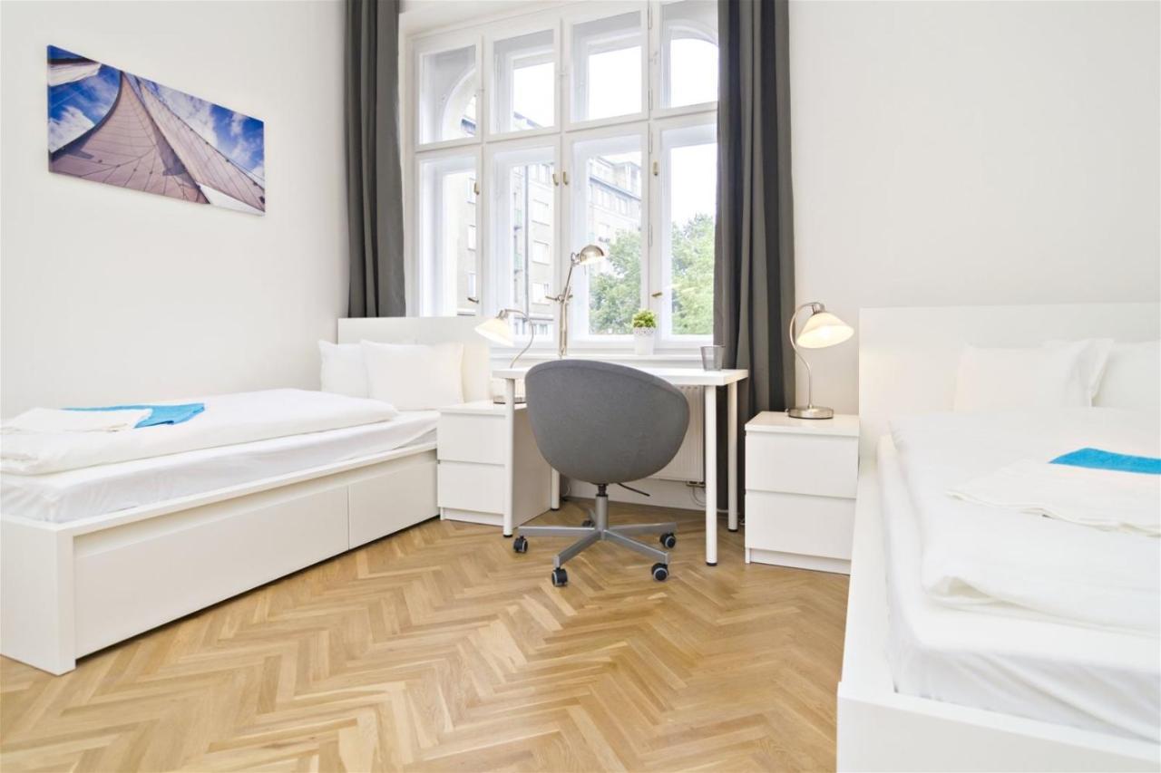 Apartments With 2 Bathrooms- 5 Minutes From Old Town - 102 M2 Prága Kültér fotó