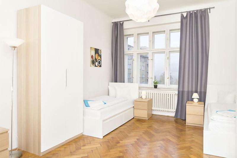 Apartments With 2 Bathrooms- 5 Minutes From Old Town - 102 M2 Prága Kültér fotó